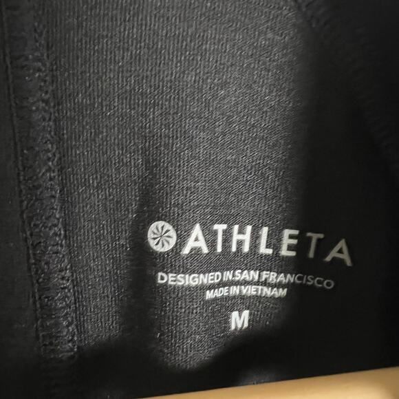 Athleta Pacifica Black Short Sleeve Swim Surf Athletic Tee Size Medium - Picture 8 of 9